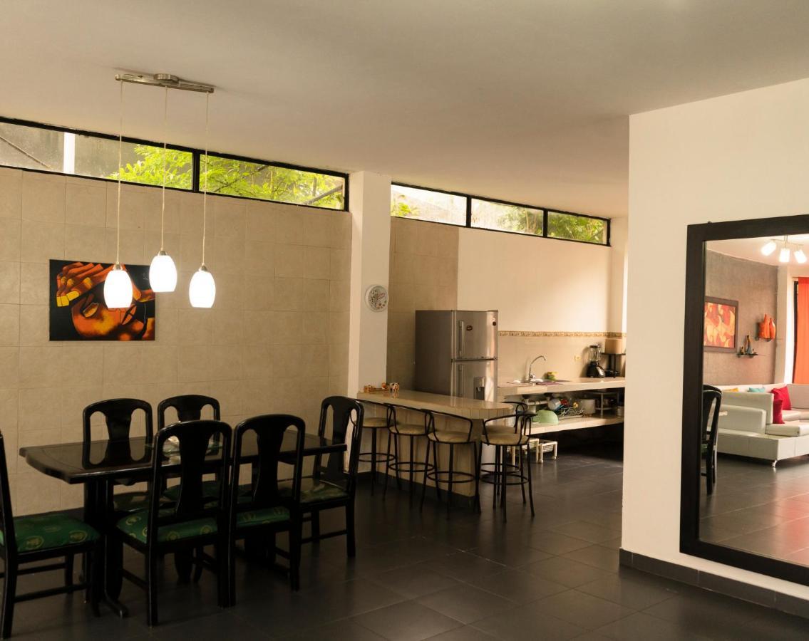 Rinakawsay - Viveviajando Apartamento Amoblado En Тена Экстерьер фото